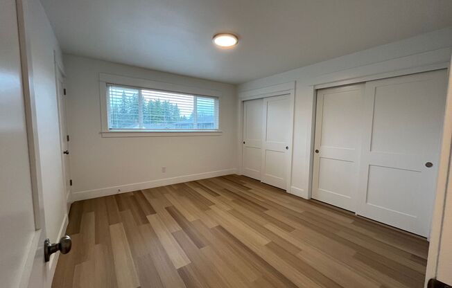 2 beds, 1 bath, $1,895, Unit 14