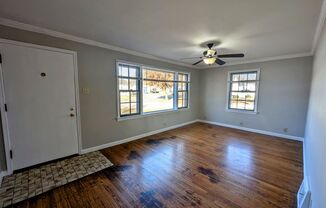 2 beds, 1 bath, $1,100