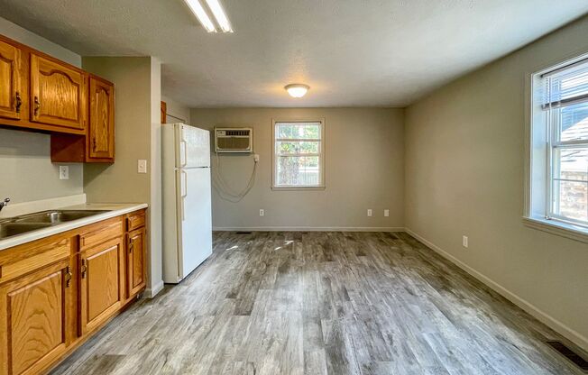 Studio, 1 bath, 148 sqft, $595, Unit 08