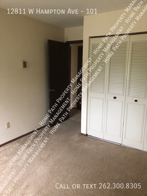 12811 W HAMPTON AVE