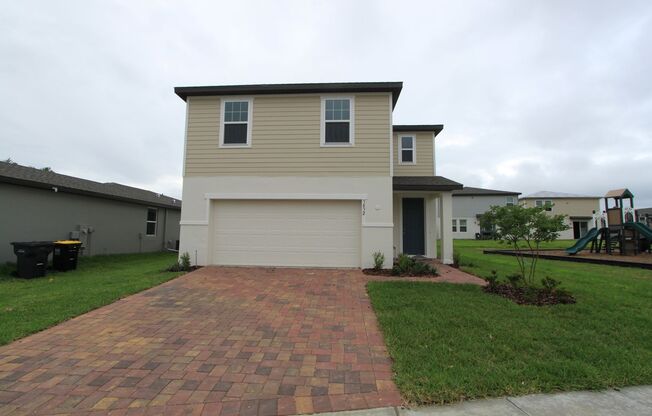 GORGEOUS 3Bd/ 2.5 Ba Home in Davenport!!!