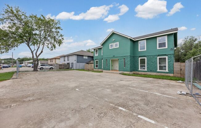 2615 Ektom Drive