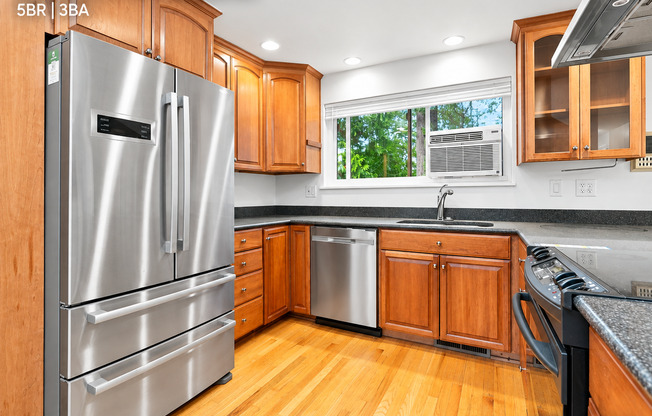 19801 95 AVE NE