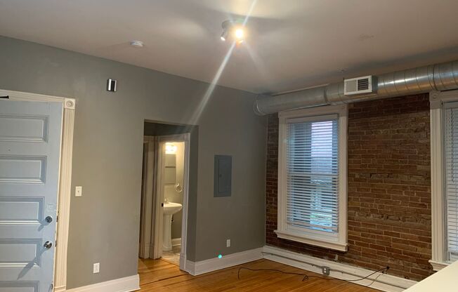 1034 Murray Hill