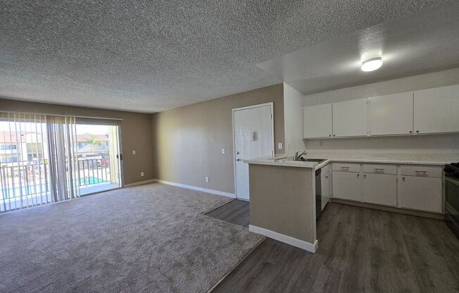 1 bed, 1 bath, 640 sqft, $1,950, Unit 654 - 116