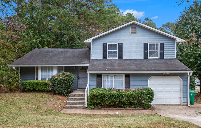 4 bdrm, 2.5 bath in Lithonia