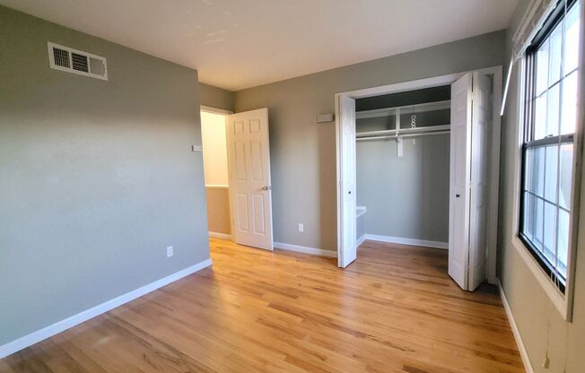 2 beds, 1 bath, $1,395