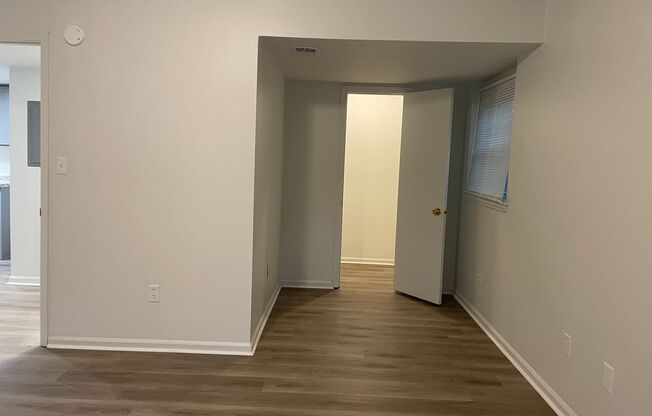 1 bed, 1 bath, 790 sqft, $1,125, Unit 49