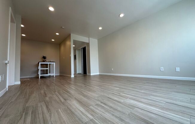 Studio, 1 bath, 500 sqft, $1,550, Unit 306