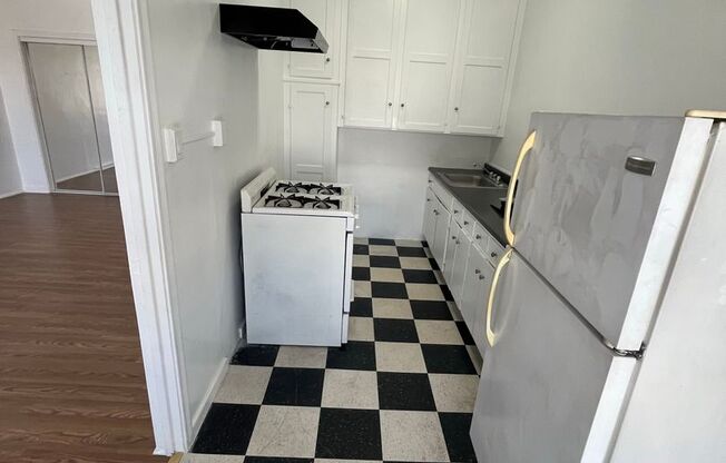 Studio, 1 bath, $1,550, Unit Unit 405