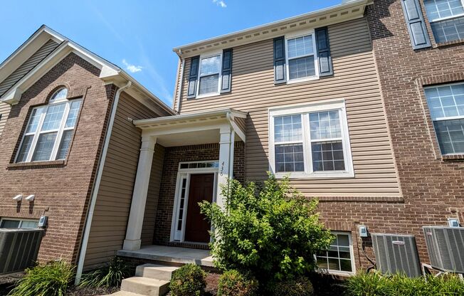 Townhouse for rent in Montrose Park!