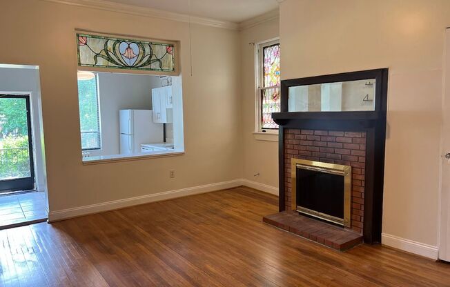 1 bed, 1 bath, $1,550, Unit S7