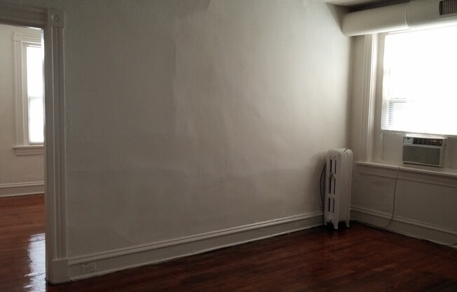 1 bed, 1 bath, $1,250, Unit Apt. 03