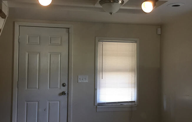 3 beds, 1 bath, $1,245