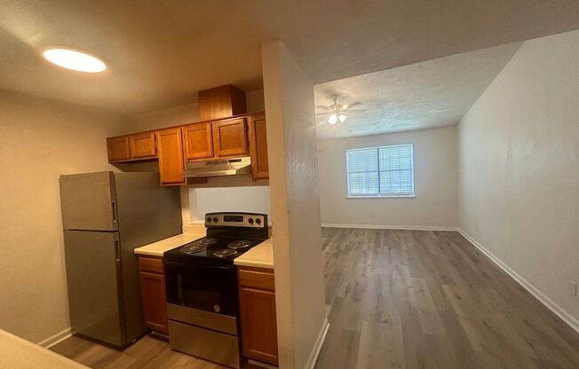 1 bed, 1 bath, 640 sqft, $925, Unit 3140-C