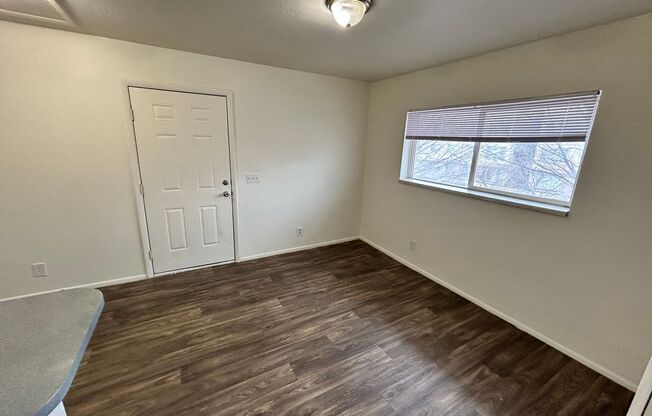 1 bed, 1 bath, 430 sqft, $995, Unit 1-45