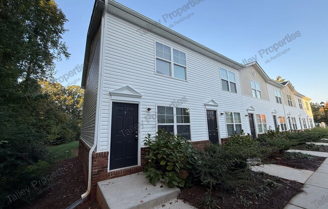 2 beds, 1.5 baths, 960 sqft, $1,299, Unit T