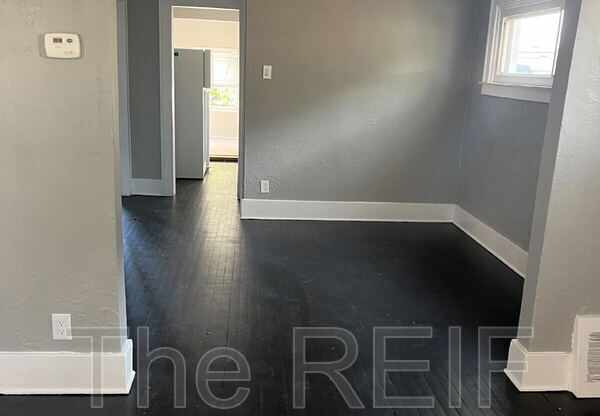 7543 LOZIER AVE