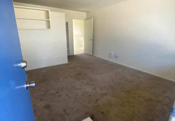 2432 Pacific Coast Hwy, 120