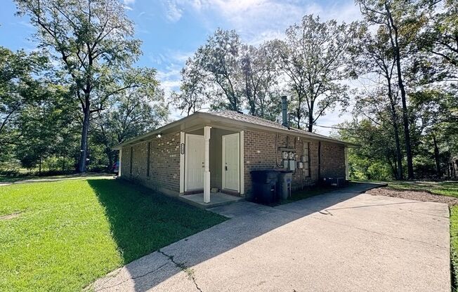 2 Bedroom Unit In Baker Louisiana.