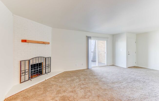 2 beds, 2 baths, 940 sqft, $1,575, Unit 47