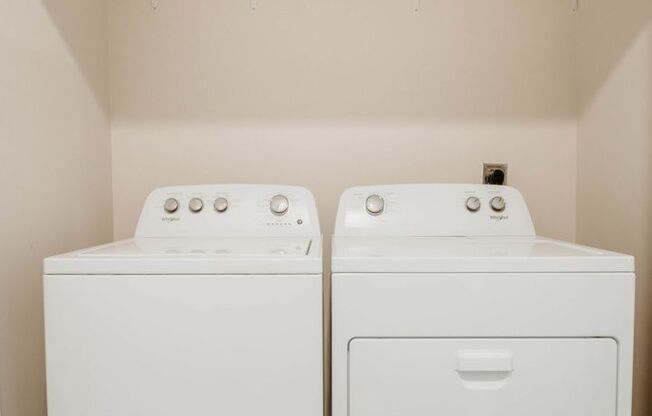 Studio, 1 bath, 500 sqft, $1,299