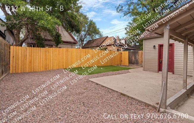 912 W 13 ST