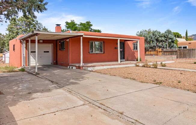 **Available October 8** Unfurnished | 2 Bed / 1 Bath | NE Albuquerque | Close to KAFB and Sandia Labs