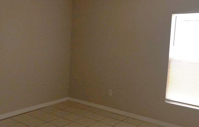 5 Bedroom 2 Bath Home in Sanford - Move in Ready!