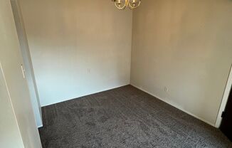 2 beds, 1 bath, 750 sqft, $1,100, Unit 21