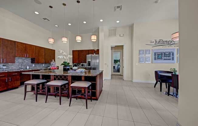 Le Mirage Apartments Resident Lounge Midland Odessa Texas Apartments