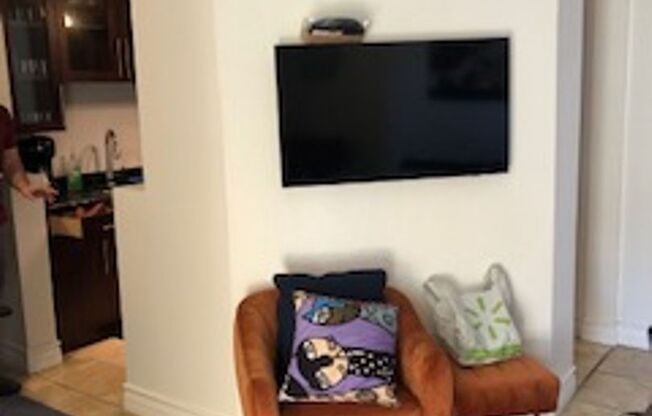 1 bed, 1 bath, $2,195, Unit # 320