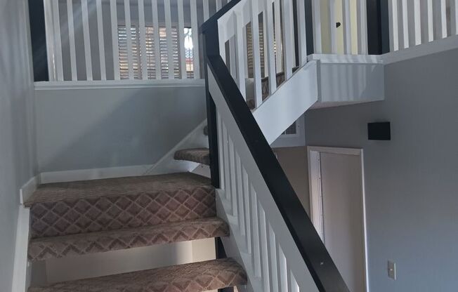 2 beds, 1.5 baths, $1,800, Unit 17
