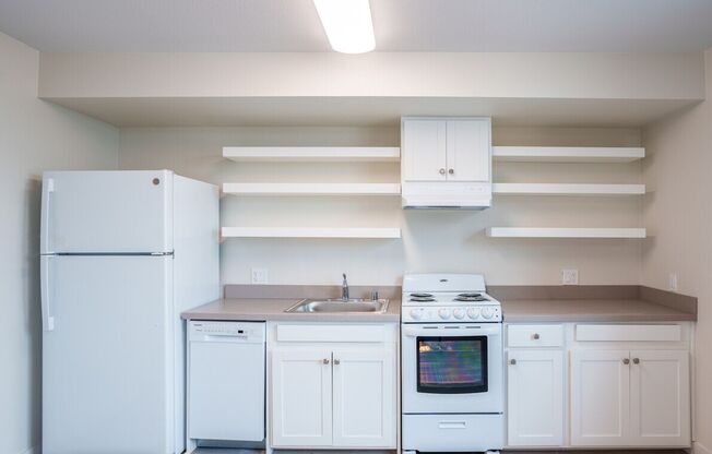 Studio, 1 bath, 435 sqft, $2,500, Unit Studio with Bathroom