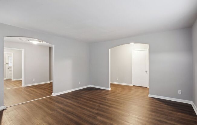 Large 3BR/2BA Near Downtown Savannah Home For Rent