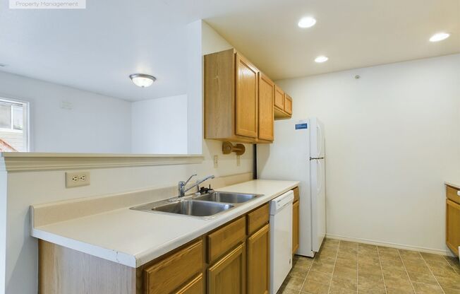 2 beds, 1 bath, $1,775