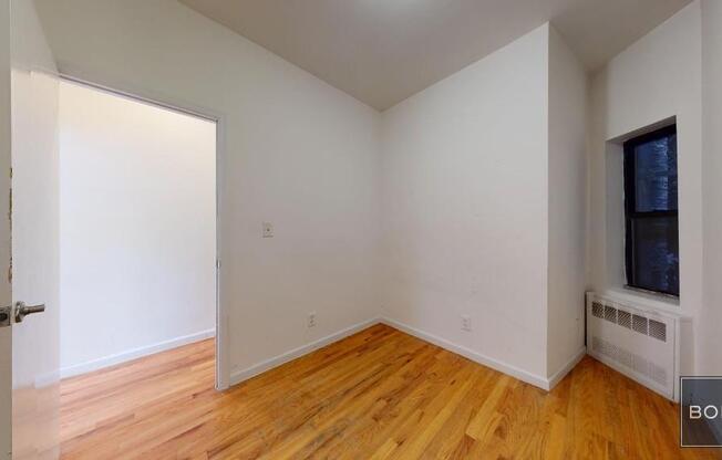 2 beds, 1 bath, $3,500, Unit 2FS