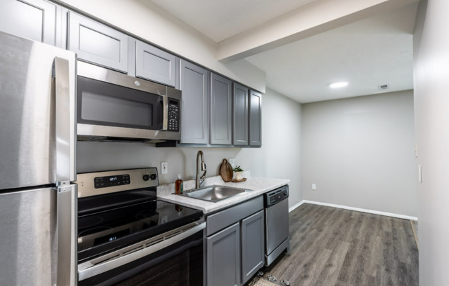 2 beds, 1 bath, $1,249, Unit 08