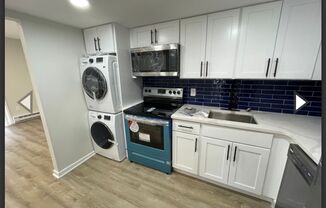 2 beds, 1 bath, $1,825, Unit E05