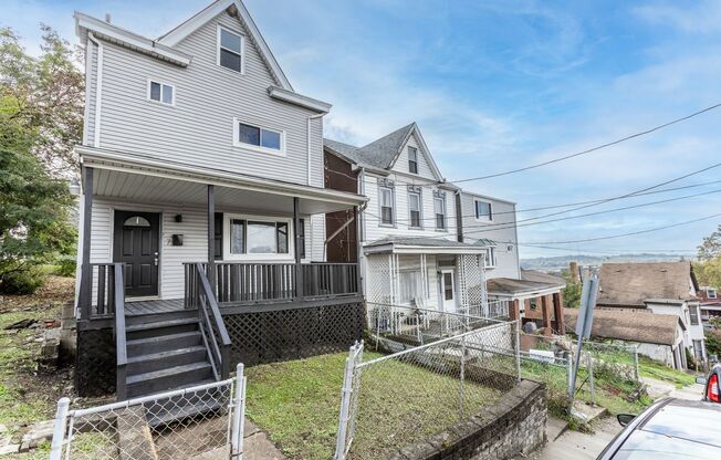 Available JULY 2026 - Spacious 3 Bedroom Home w/ Finished Attic Room, Steps from Grandview Park!