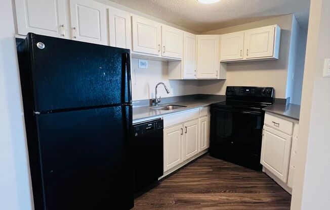 2 beds, 1 bath, 710 sqft, $1,450, Unit # 803