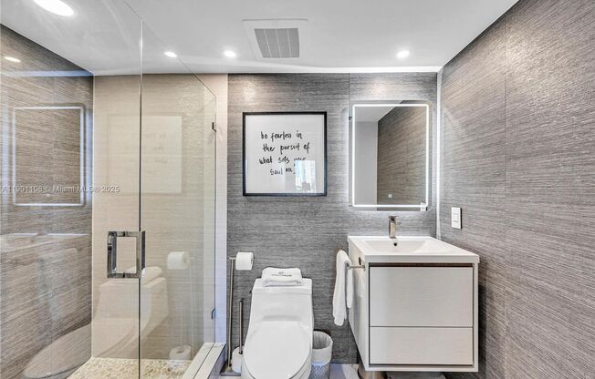 3 beds, 3 baths, $7,800, Unit APARTMENT 1003