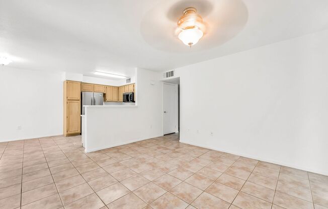 5710 Tropicana #1132