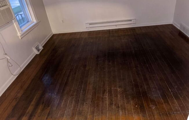 3136 Elm Toledo OH 43608