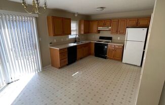 3 beds, 1.5 baths, $1,525