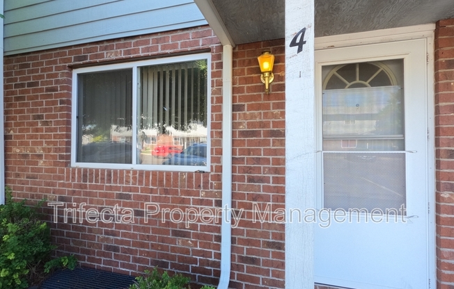 2121 35 AVE