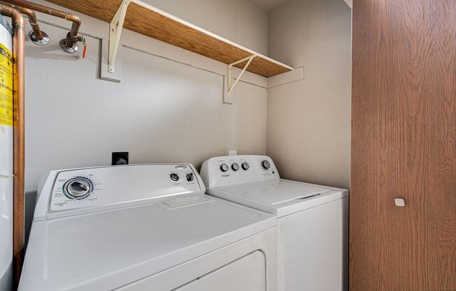 2 beds, 2 baths, 1,050 sqft, $1,599, Unit FV9A