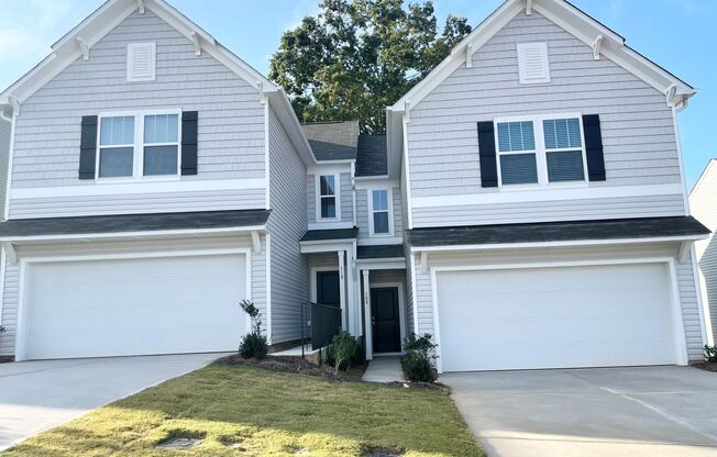 3 br 2.5 ba  Paired Home minutes from I-77 and I-40 AVAILABLE FEB 5th