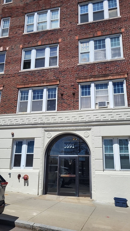 1691 Commonwealth Ave