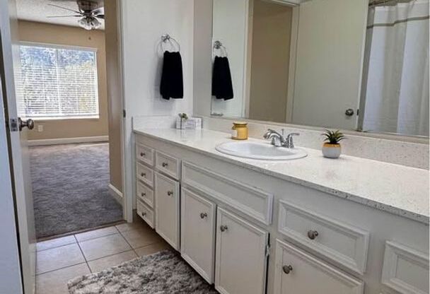 2 beds, 2 baths, 882 sqft, $2,295, Unit 03